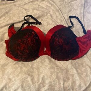 Fredricks of Hollywood underwire bra.